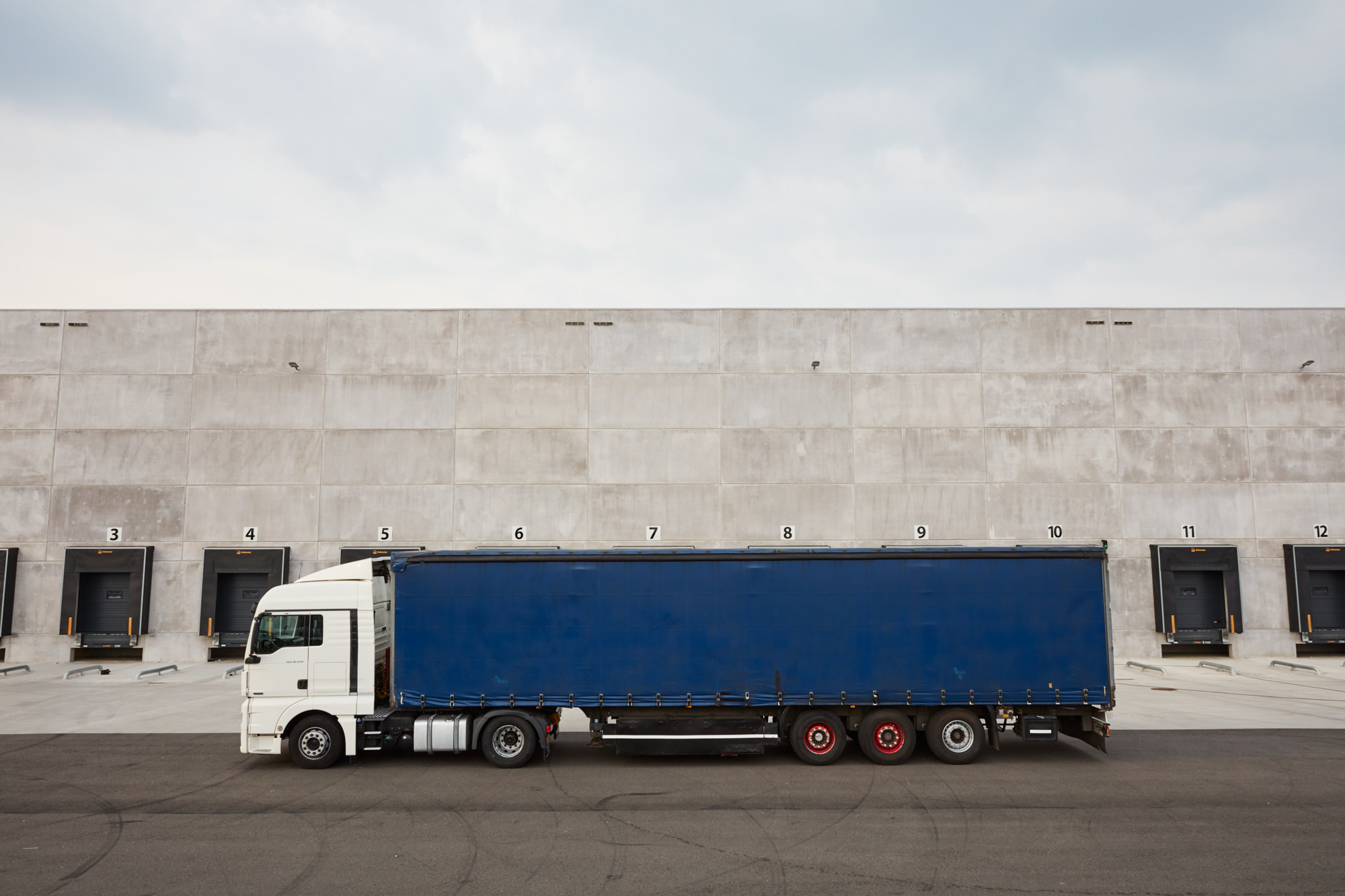 TRUCK_PORTRAIT_TRUCK_07721